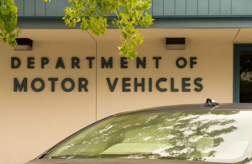 Verifique el historial de VIN de rescate de automóvil estadounidense accidentado: guía completa y herramientas